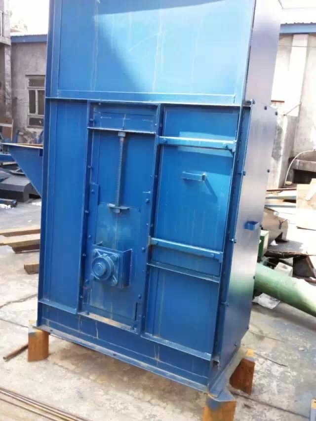 解析斗式提升機的種類及使用注意事項(解析斗式提升機工作原理) 解析斗式提升機的種類及使用注意事項(解析斗式提升機工作原理)