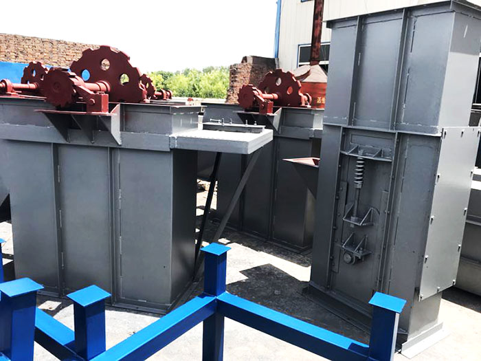 NE板鏈斗式提升機板鏈開裂情況分析原因怎么樣解決?(ne15板鏈斗式提升機料斗規(guī)格)